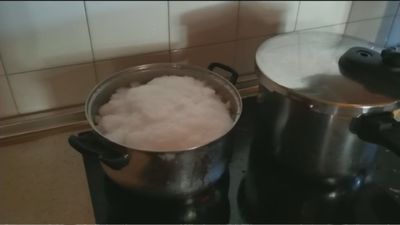 Una vecina de Morata de Tajuña hierve la nieve al quedarse sin agua