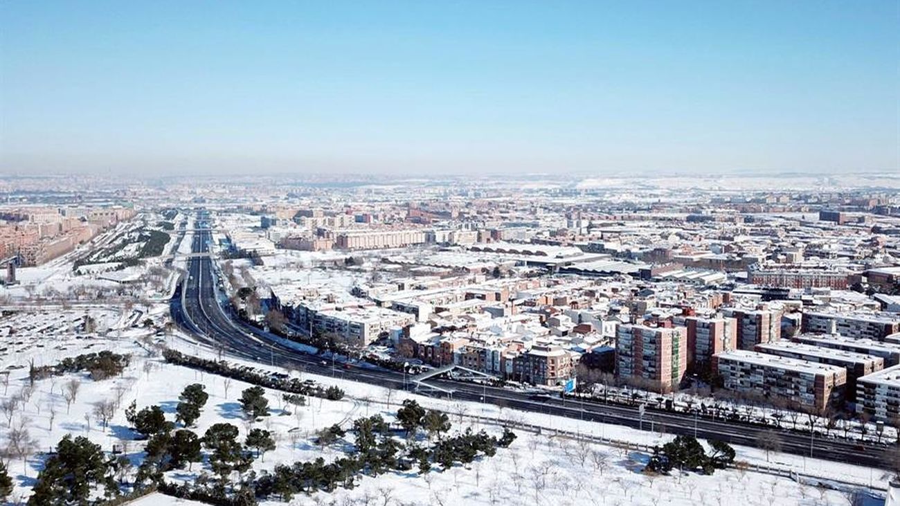 Sin calefacción ni agua caliente en muchos puntos de Madrid en la noche más fría del siglo