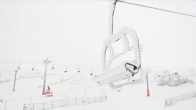 Así han sido las labores de mantenimiento de la  estación de Valdesquí durante el temporal Filomena