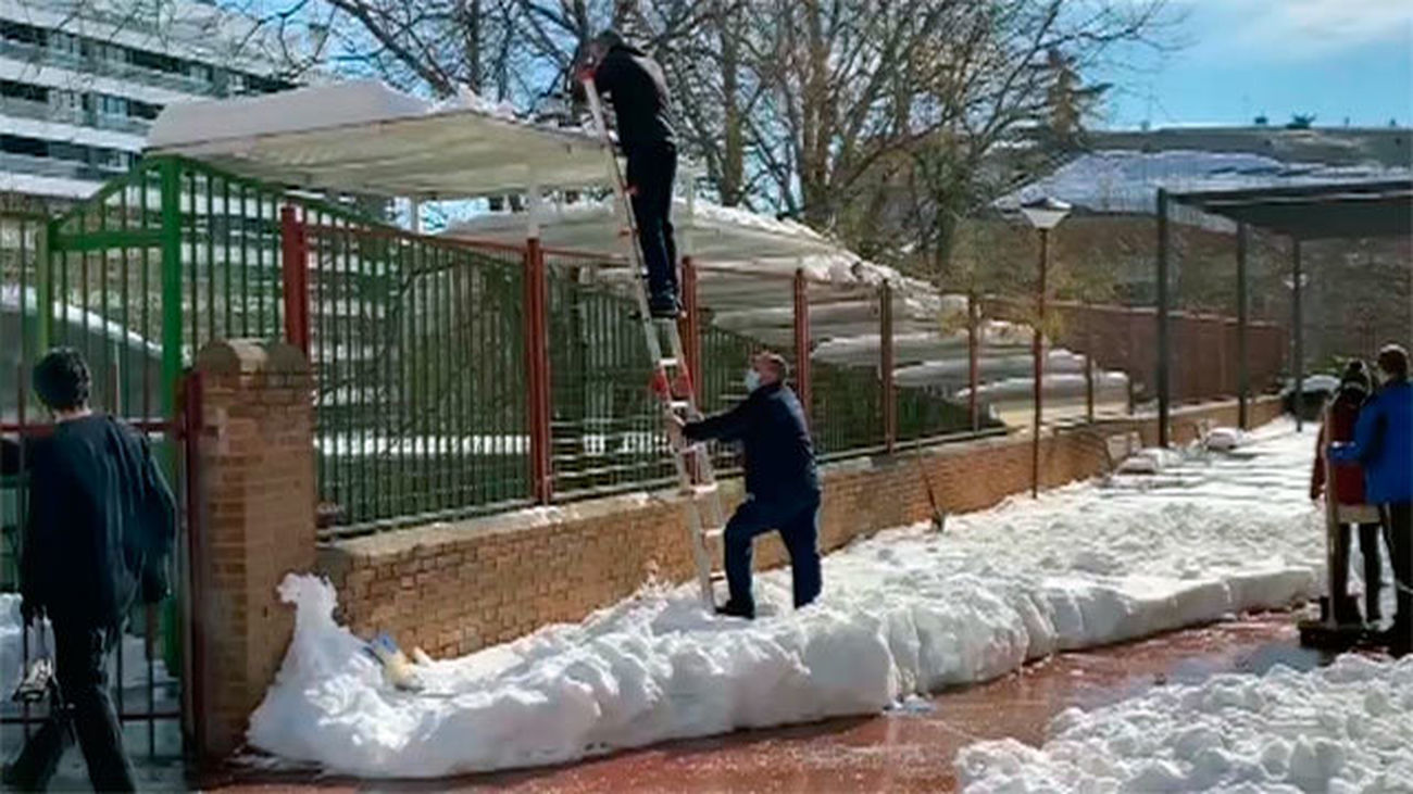 Hablamos con varios colegios madrileños dañados por la nevada