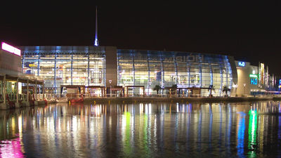 Inundación en el Centro Comercial más grande de Rivas por la rotura de una tubería
