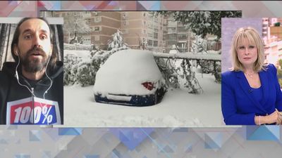 Los bomberos forestales denuncian que tienen 20 camiones y más de 200 efectivos para ayudar y nadie les tiene en cuenta