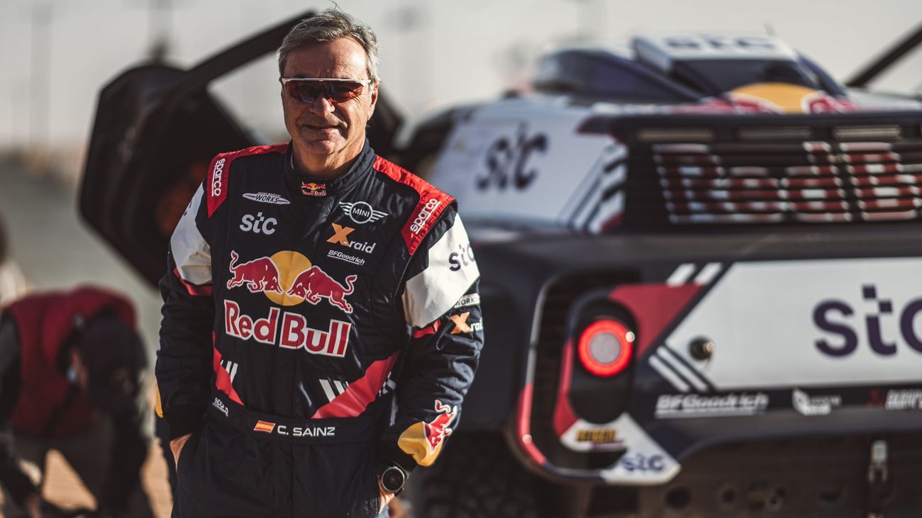 Carlos Sainz acaba tercero en el Dakar: "Me voy contento a medias"