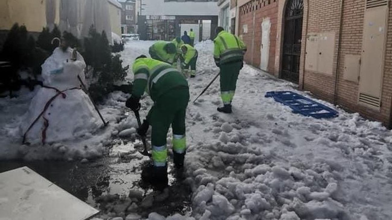 Pozuelo contrata, de forma temporal, 100 nuevos operarios para retirar la nieve