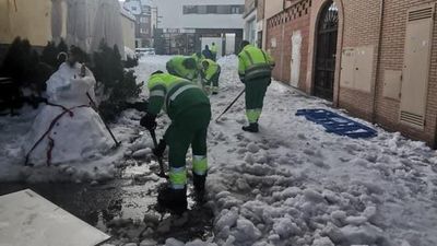 Pozuelo contrata, de forma temporal, 100 nuevos operarios para retirar la nieve