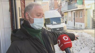 Los vecinos de Las Tablas denuncian sentirse abandonados por la falta de servicios de  limpieza