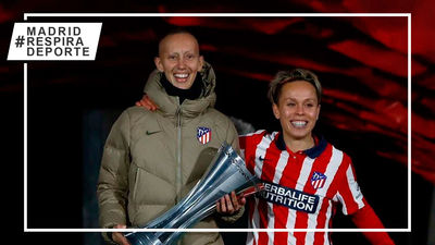 El emotivo gesto de Amanda con Virginia Torrecilla al levantar la Supercopa