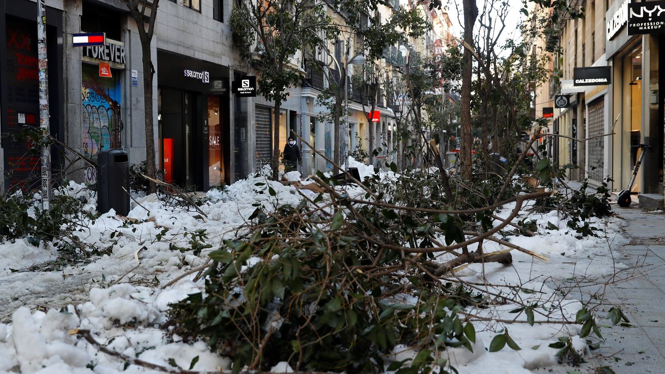 Madrid estudia aprobar un plan de rescate ciudadano "sin precedentes" dotado con 1.000 millones de euros
