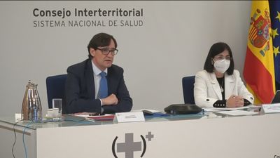 Sanidad notifica 41.576 contagios, 464 defunciones y un aumento de la incidencia hasta 736