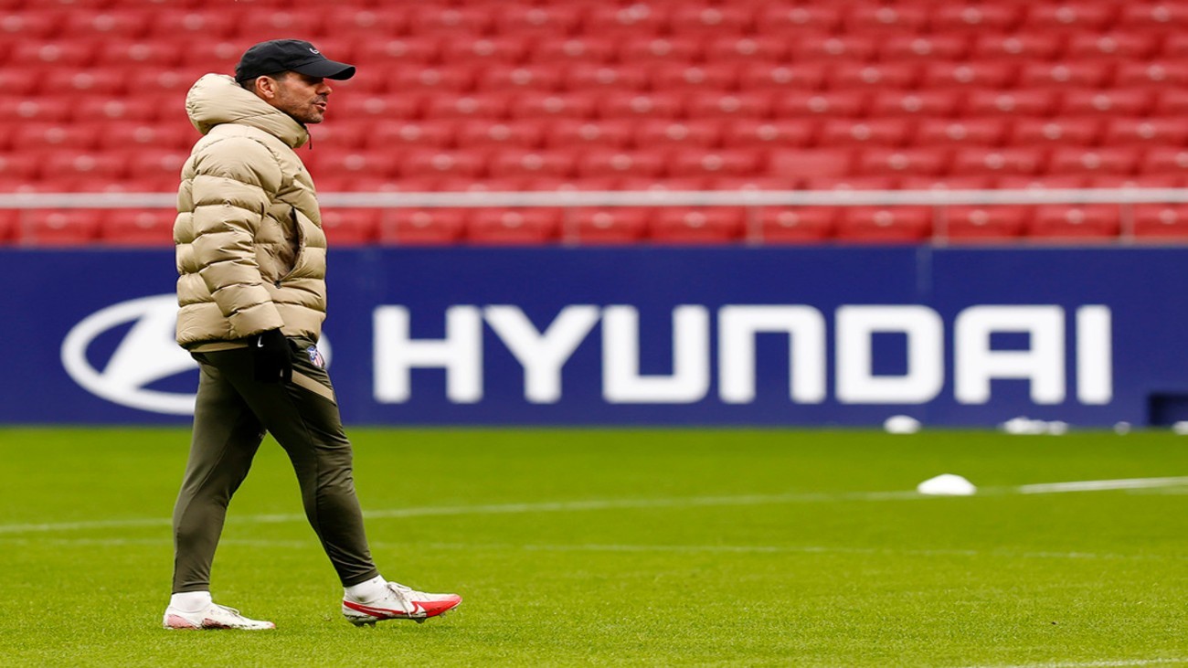 Simeone: "No hay nada de mi renovación, me queda un año todavía por delante"