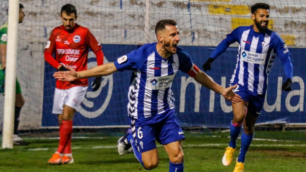Jonathan Ñíguez, jugador del Alcoyano" El Real Madrid vendrá con la lección aprendida"