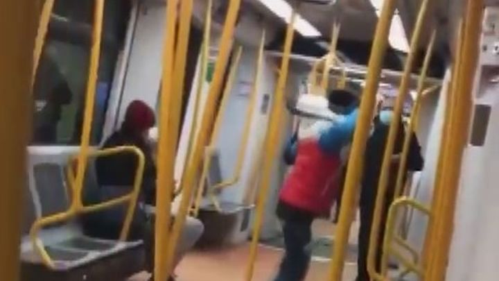 Tres detenidos por agredir con un cinturón a un hombre en el metro de Madrid