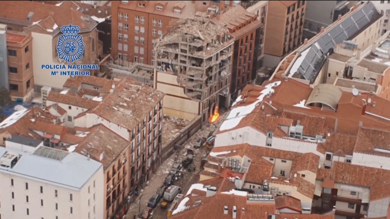 Imágenes aéreas de la zona de la explosión en la calle Toledo de Madrid