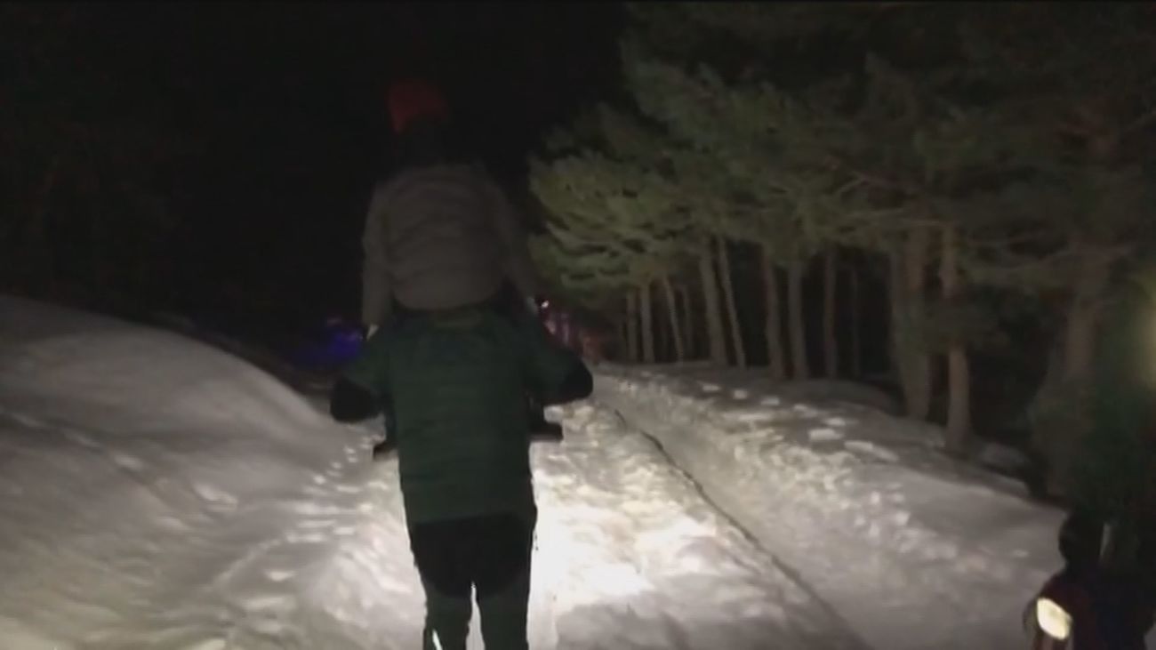 Rescatados un hombre y su hijo en el Puerto del León