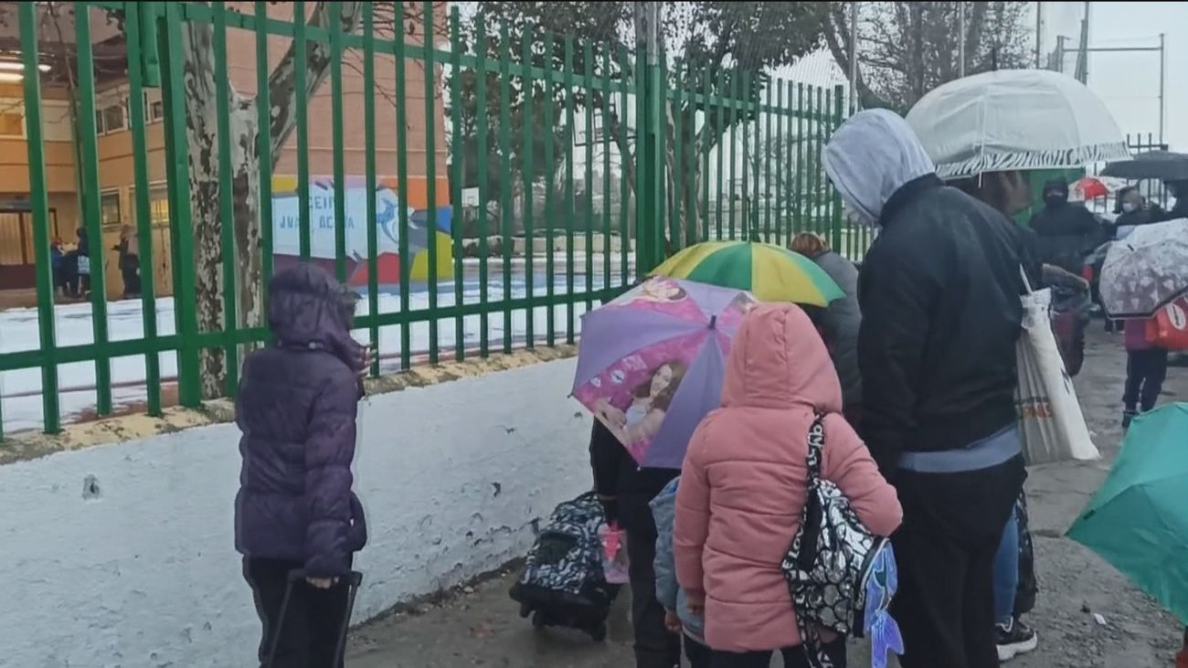 Abiertos el 98,4 de los colegios madrileños, mientras se espera la apertura en breve de 11 centros