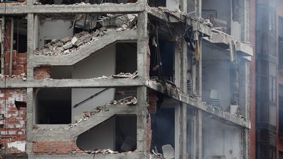 La llamada que le salvó la vida a un sacerdote del edificio afectado