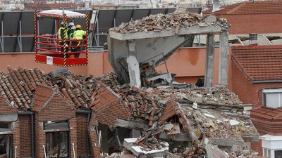 La Policía busca el origen del escape de gas que provocó la explosión en el 98 de la calle Toledo