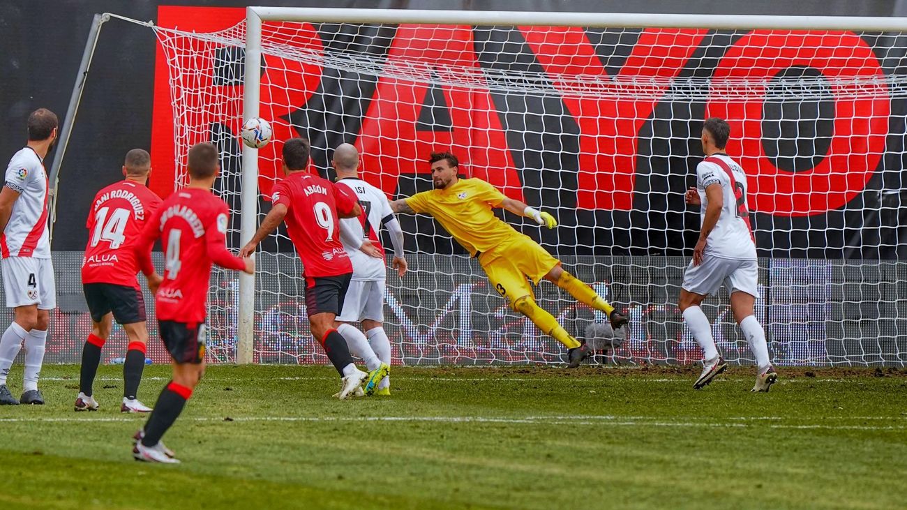 1-3. El Mallorca castiga los errores defensivos del Rayo