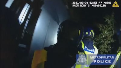 Intervienen para disolver una fiesta ilegal con más de 200 personas en Londres