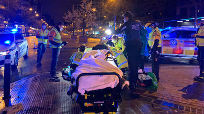 Un motorista muy grave al perder control y salir despedido en Francisco Silvela