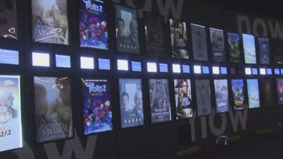 El Covid cierra decenas de cines en España, aunque en Madrid resisten a duras penas