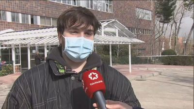 Universitarios protestan frente al Rectorado de la Autonóma contra los exámenes presenciales