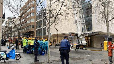 Extinguido un  incendio en la azotea del Corte Inglés de Serrano