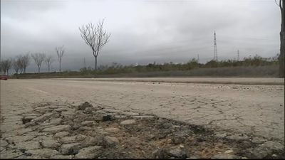Los vecinos de Perales del Río piden el arreglo de una carretera en mal estado