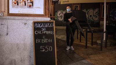 Madrid estudia retrasar el toque de queda y horarios flexibles de cierre para que la hostelería recupere las cenas