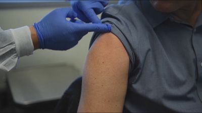 La UE ha recibido ya 18,5 millones de dosis de Pfizer y Moderna y se anuncian más entregas