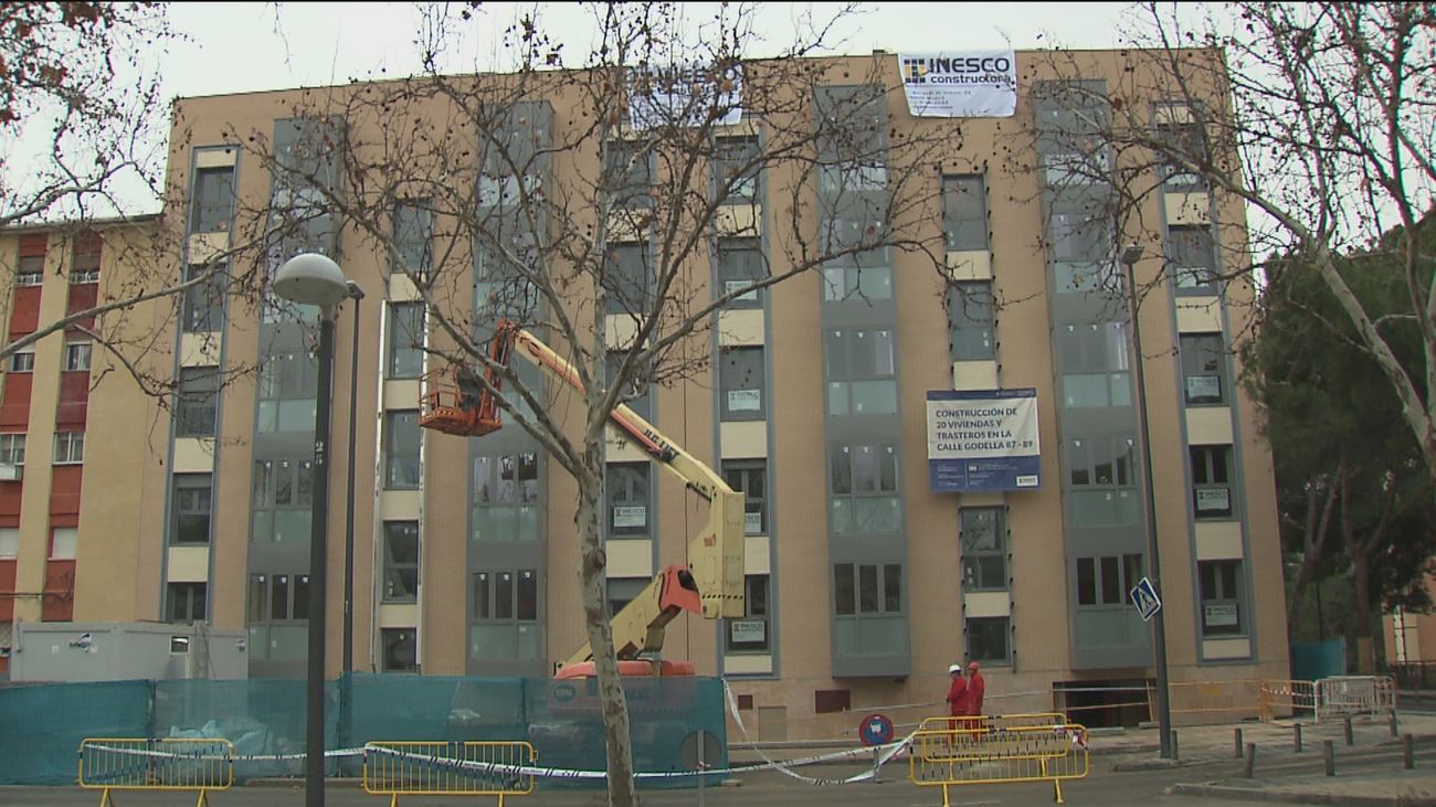 Madrid adquirirá casas vacías, como las usadas para pisos turísticos, para alquilarlas a personas con dificultad