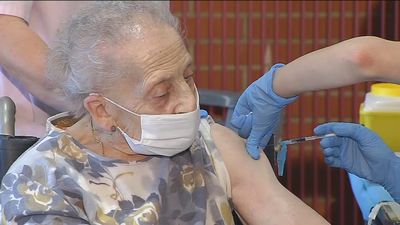 Los mayores de 80 años no recibirán la vacuna de AstraZeneca