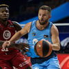Barea abandona el Estudiantes para "ver a mi familia, no aguanto más"