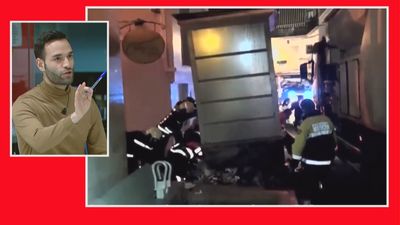 El tenso rescate de una mujer atrapada en un contenedor soterrado de basura en Marbella