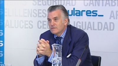 La dirección del PP se desvincula de las denuncias de Bárcenas ante los reproches del resto de formaciones