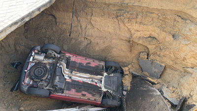 Majadahonda apunta a la rotura de una galería de saneamiento como causa del socavón