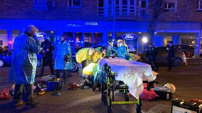 Un motorista grave tras perder el control y chocar contra una isleta en Embajadores