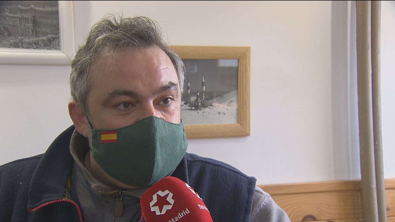 Vecinos de Navacerrada: “Tenemos que seguir viviendo y en navidad parecía esto un parque de atracciones”