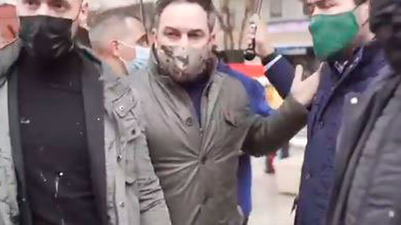 Los radicales vuelven a agredir a Vox en  su actos electorales en Cataluña