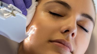 Aumentan las operaciones de cirugía estética, al estar más tiempo en casa, en lo que llevamos de pandemia