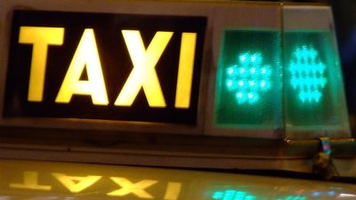 Persecución policial de película, en el centro de Madrid, con la ayuda de un taxista