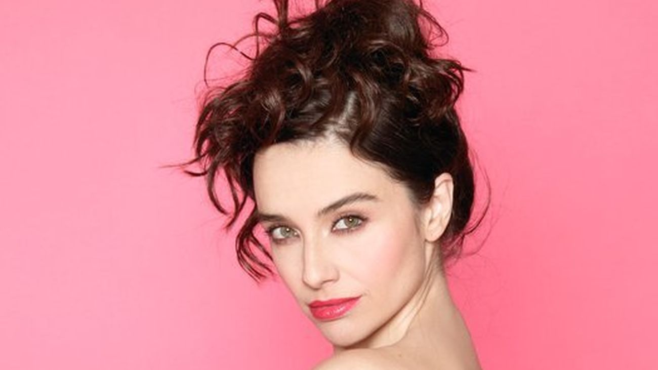 Beatriz Rico nos presenta su primera novela  ‘De miss a más sin pasar por Albacete’