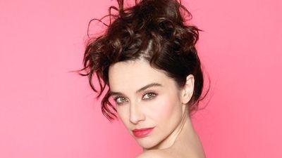 Beatriz Rico nos presenta su primera novela  ‘De miss a más sin pasar por Albacete’