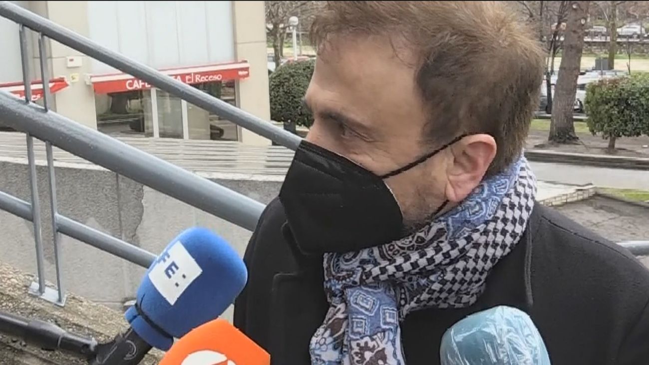 Los estafados por 'el hombre de los 2.000 tumores' exigen la devolución del dinero donado y daños