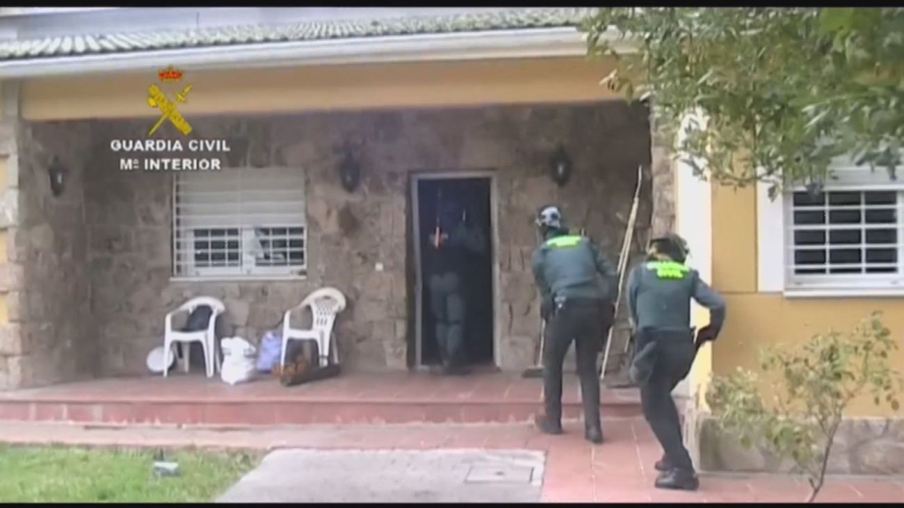 Un chalet de Villaviciosa de Odón convertido en la base de una plantación de marihuana