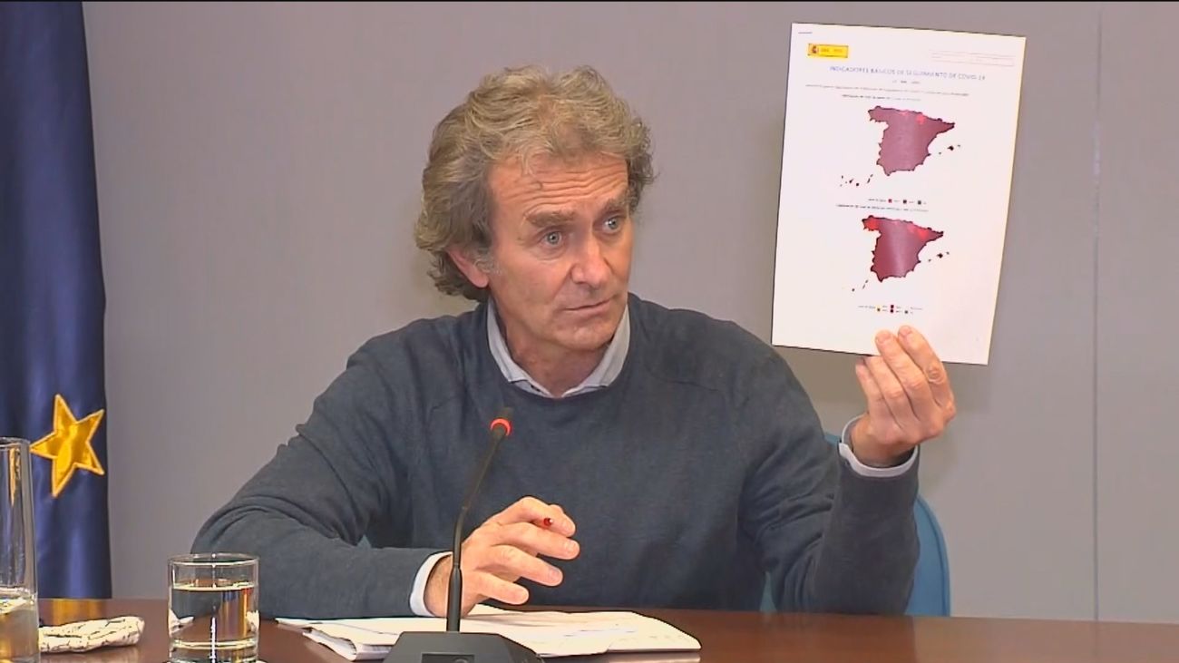 Madrid estudia retrasar el toque de queda mientras Simón advierte contra la relajación en las restricciones