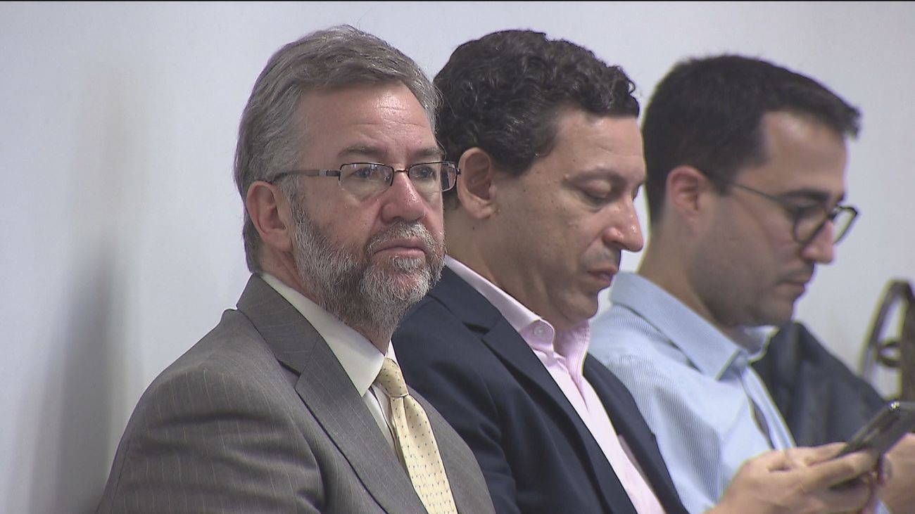 'Piraña' deja el Ayuntamiento de Madrid para volver a la universidad