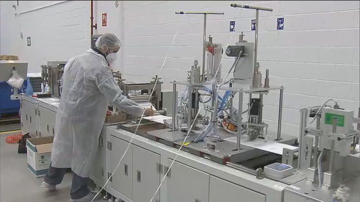 Fábrica de mascarillas FFP2 en Pinto / REDACCIÓN