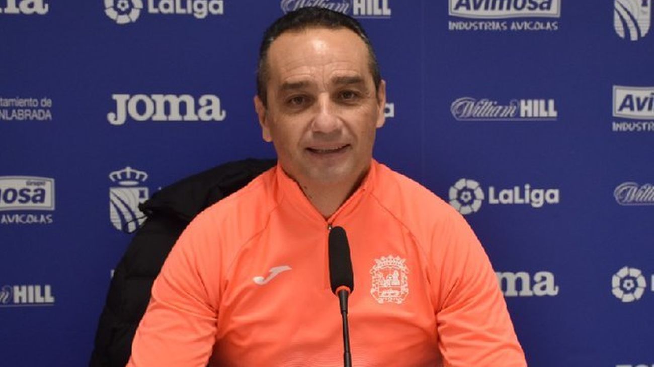 Oltra, entrenador del Fuenlabrada: "El entrenador solo vive del resultado"