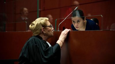 'La chica del brazalete', 'Antón, su amigo y la Revolución  Rusa' y 'El ombligo de Guie'dani', en los cines